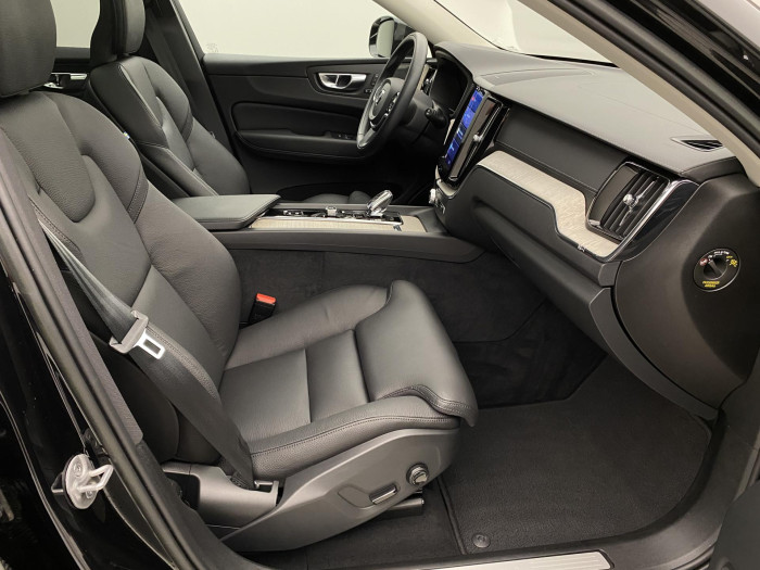 Volvo XC60 B5 AWD INSCRIPTION AUT