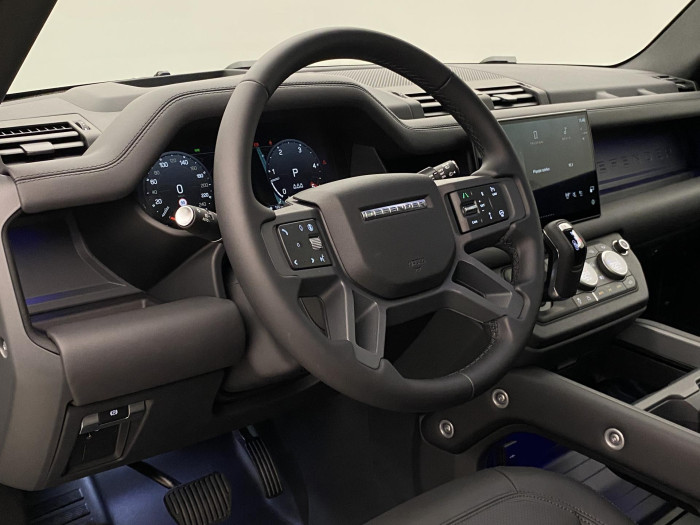 Land Rover Defender 110 D300 X-DYNAMIC HSE AWD AUT 3.0 d Dynamic