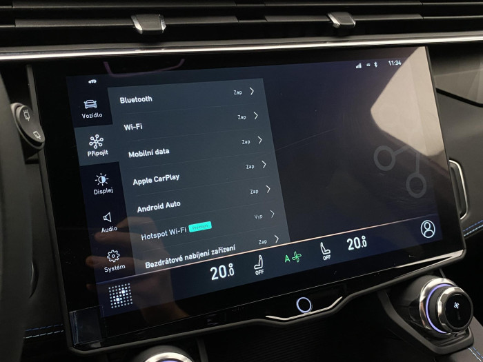 Lynk & Co 01 PHEV DCT REZERVACE