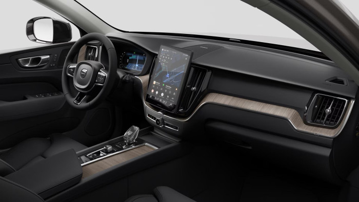 Volvo XC60 B5 AWD AUT DARK PLUS