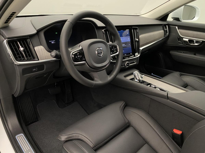Volvo V90 B4 AWD AUT CROSS COUNTRY PLUS 2.0 Plus
