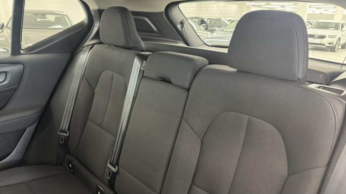 Volvo XC40 T3 MOMENTUM AUT REZERVACE 1.5 Momentum