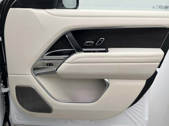 Land Rover Range Rover P550e AUTOBIOGRAPHY AWD AUT CZ