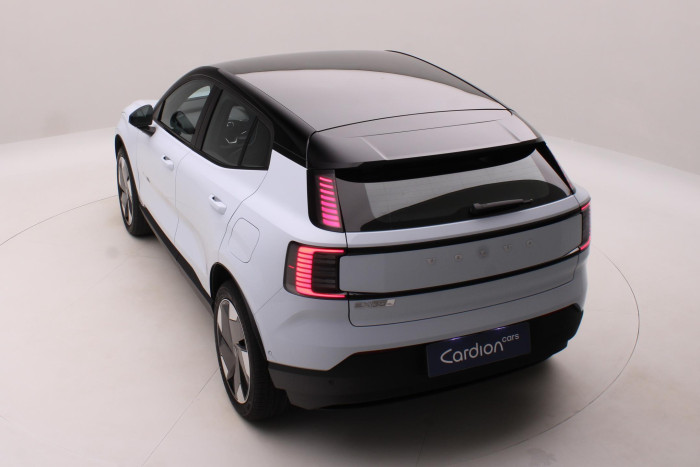 Volvo EX30 PURE ELECTRIC TWIN AWD ULTRA