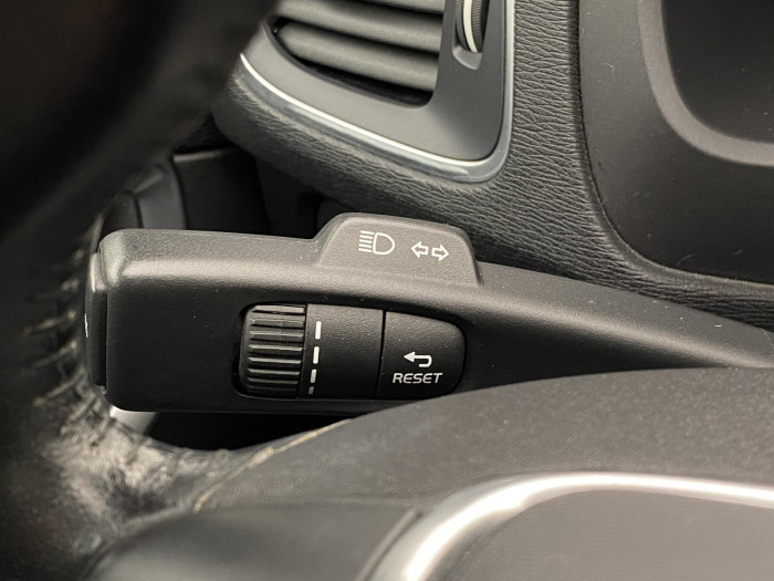 Volvo V40 D3 MOMENTUM 2.0 d Momentum