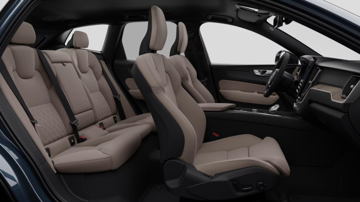 Volvo XC60 B5 AWD AUT DARK PLUS