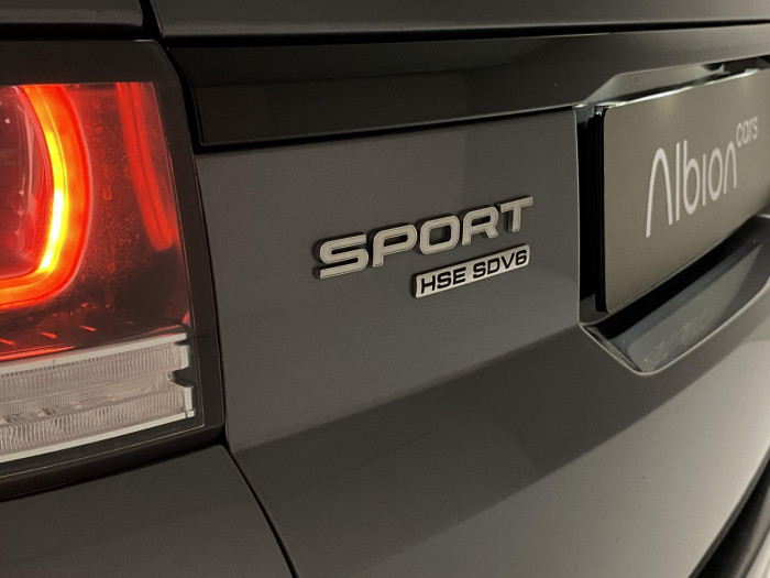 Land Rover Range Rover Sport 3.0 SDV6 AWD REZERVACE