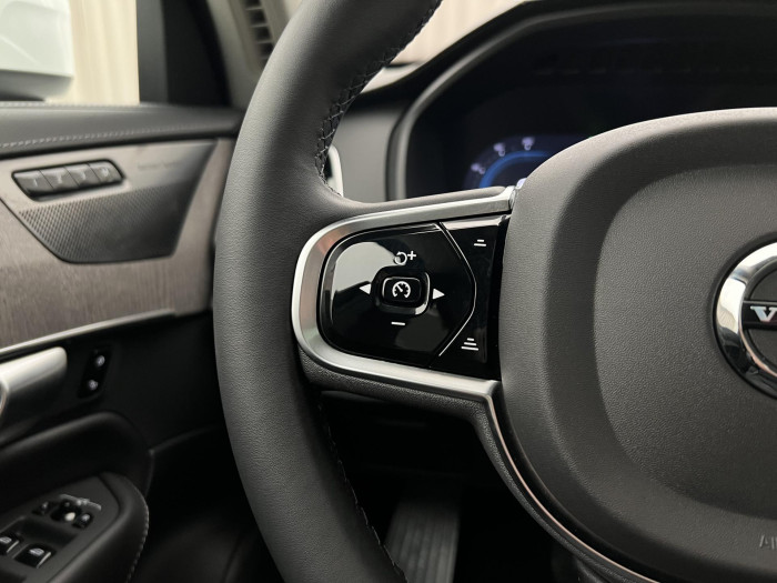 Volvo XC90 B5 AWD PLUS BRIGHT VZDUCH