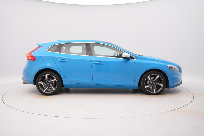 Volvo V40 D4 R-DESIGN 2.0 d