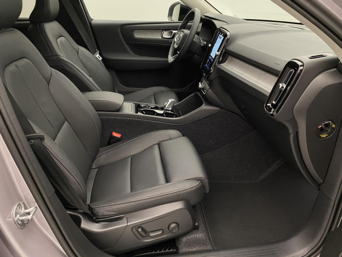 Volvo XC40 B4 AUT DARK PLUS