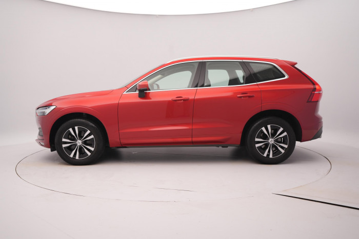 Volvo XC60 B4 AWD MOMENTUM PRO CZ 1.maj 2.0 Momentum