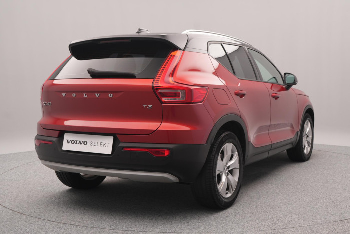 Volvo XC40 T3 MOMENTUM CZ 1. maj. 1.5 Momentum