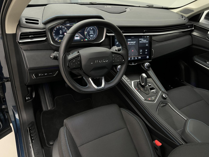 Lynk & Co 01 PHEV DCT AUT 1.maj.