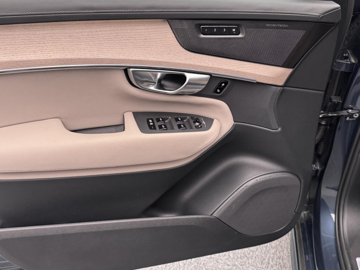 Volvo XC90 T8 AWD RECHARGE BRIGHT PLUS CZ