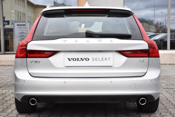 Volvo V90 T4 MOMENTUM REZERVACE 2.0 Momentum