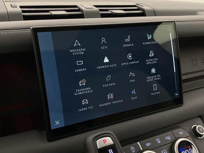 Land Rover Defender 110 D300 X-D HSE REZERVACE 3.0 d d