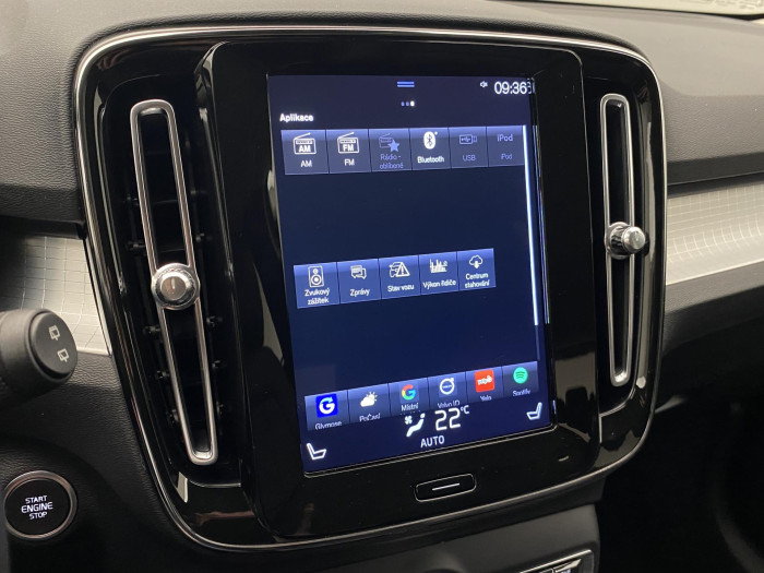 Volvo XC40 T4 MOMENTUM AUT CZ 2.0 Momentum