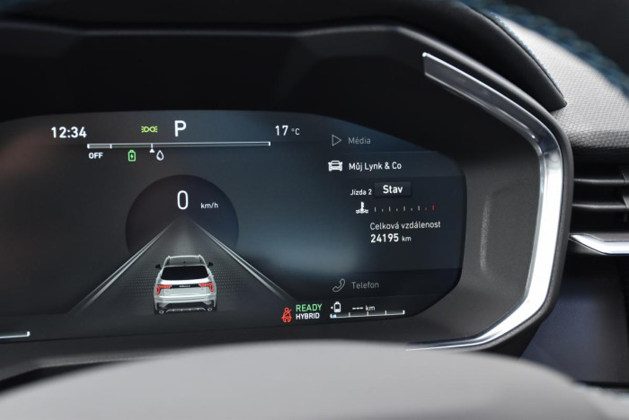 Lynk & Co 01 PHEV DCT AUT 1.maj.