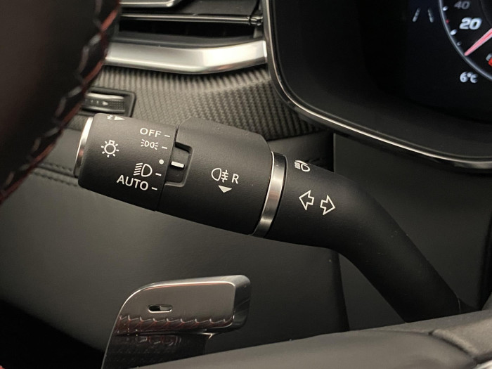 Jaguar F-Pace SVR 575 EDITION REZERVACE 5.0 Edition