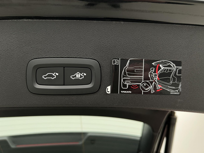 Volvo XC40 RECHARGE TWIN MOTOR PLUS