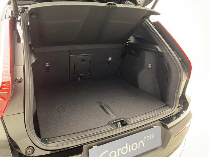 Volvo XC40 B3 AUT PLUS BLACK EDITION