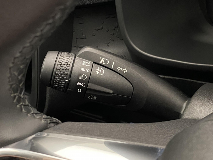 Volvo XC40 T2 KINETIC CZ NAVIGACE