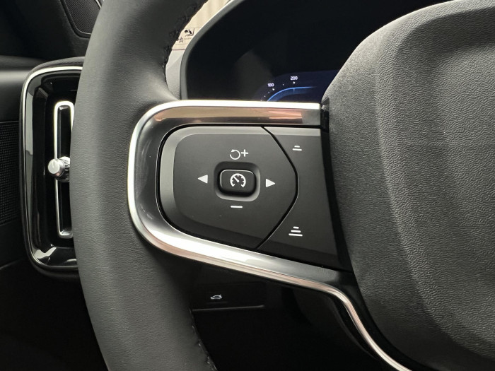 Volvo XC40 B4 CORE AUT 1.maj.