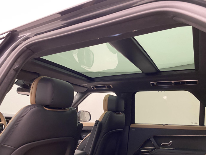 Land Rover Range Rover Sport P550e AUTOBIGRAPHY AWD