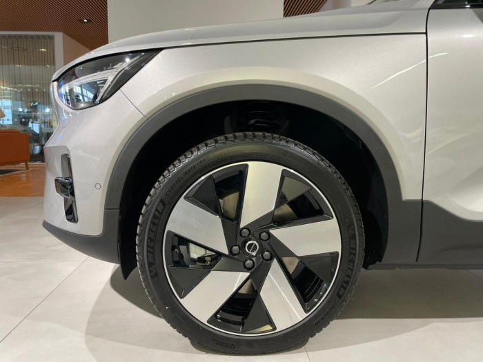 Volvo C40 PURE ELECTRIC RECHARGE AUT AWD