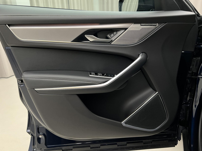 Jaguar F-Pace D300 AWD R-DYNAMIC SE AUT 3.0 d Dynamic SE