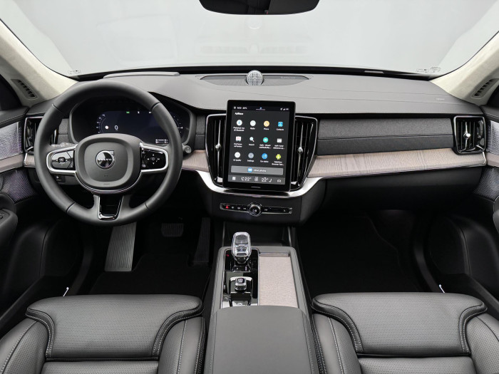 Volvo XC90 T8 AWD RECHARGE DARK ULTRA 7