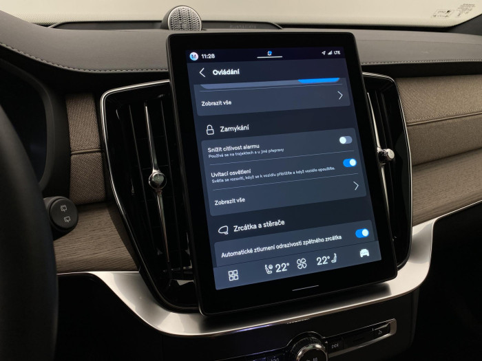 Volvo XC90 T8 AWD PLUG-IN BRIGHT ULTRA 7m