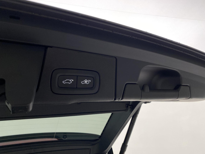 Volvo XC60 B5 AWD AUT DARK PLUS