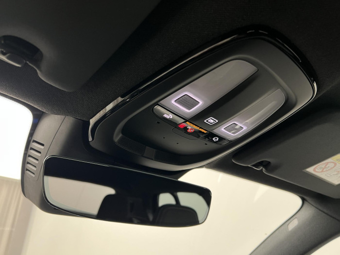 Volvo XC40 B3 DARK PLUS AUT