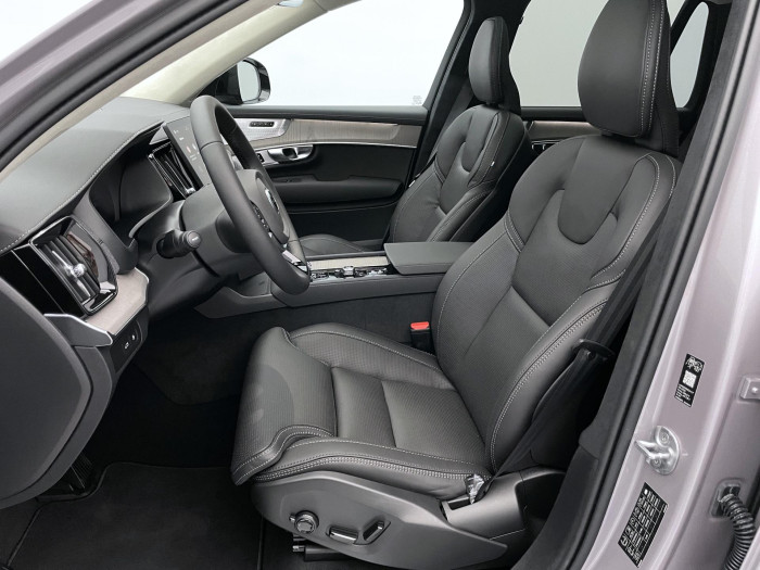 Volvo XC90 T8 AWD RECHARGE DARK ULTRA