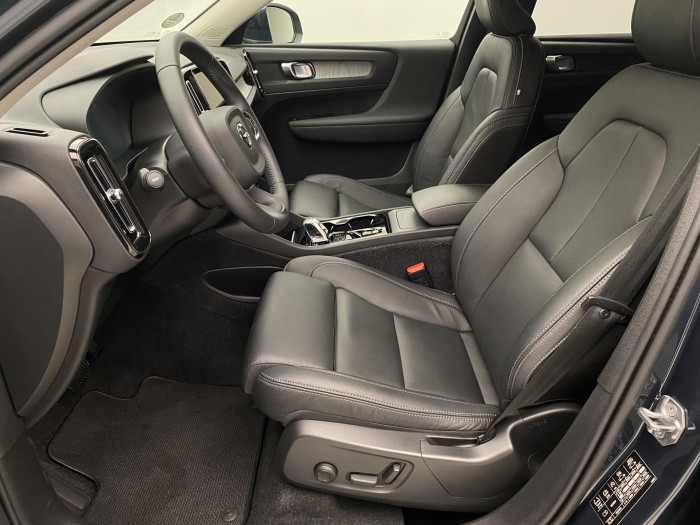 Volvo XC40 B4 AWD INSCRIPTION AUT CZ