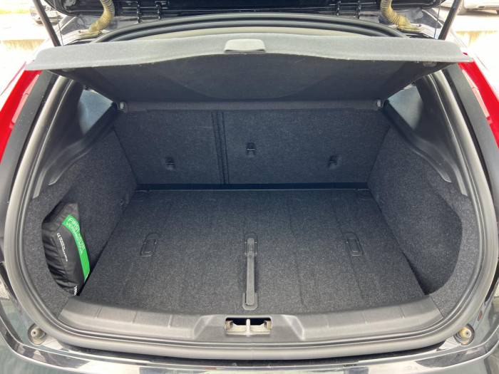 Volvo V40 D2 MOMENTUM Aut 1.maj. 2.0 d Momentum