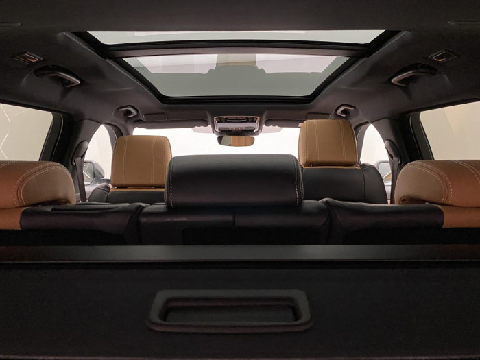 Land Rover Range Rover Velar D300 SE AWD AUT REZERVACE 3.0 d SE