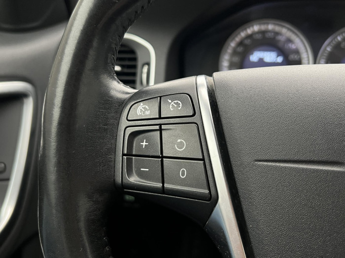Volvo V60 D3 MOMENTUM AUT 2.0 d Momentum