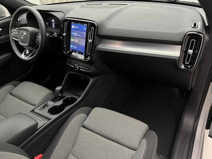 Volvo XC40 B4 CORE AUT 1.maj.