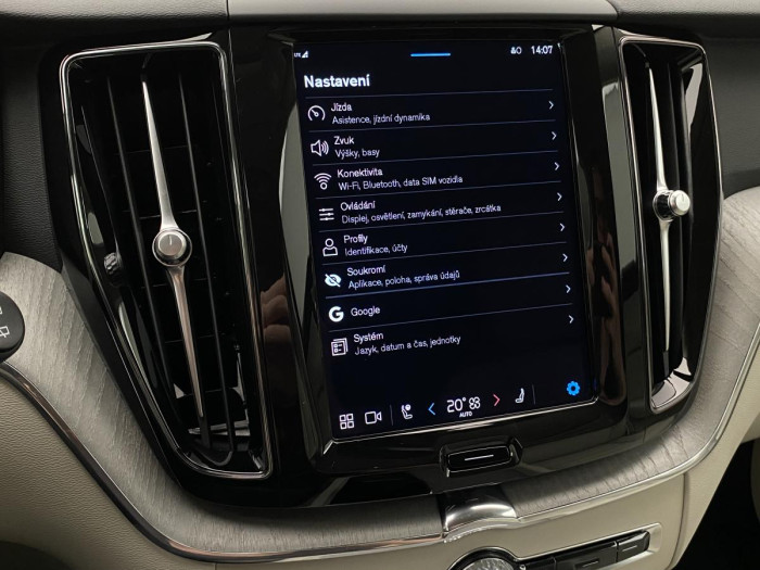 Volvo XC60 B4 AWD AUT DARK PLUS