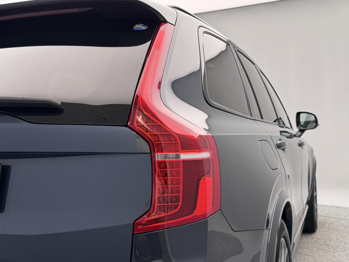 Volvo XC90 B5 AWD R-DESIGN AUT CZ