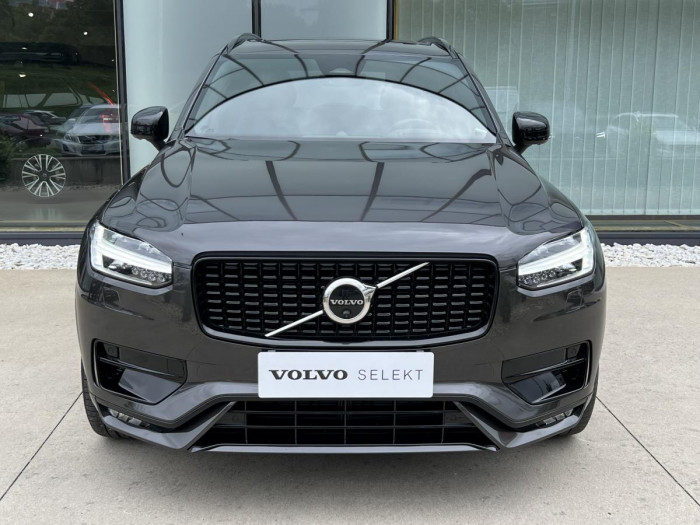 Volvo XC90 B5 AWD DARK ULT. 7MÍSTNÁ Aut