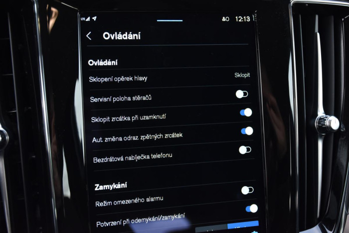 Volvo V60 CROSS COUNTRY B4 REZERVACE