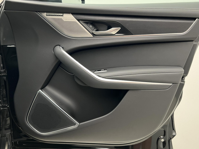 Jaguar F-Pace 250 AWD HSE AUT 1.maj.