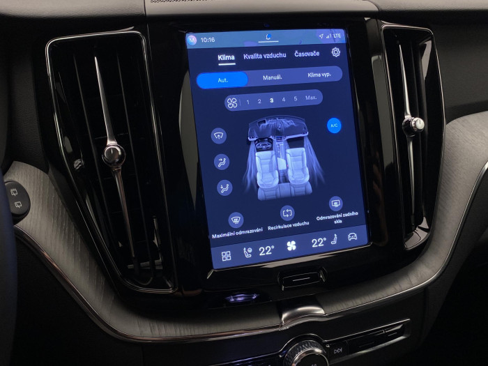 Volvo XC60 B5 AWD DARK PLUS AUT