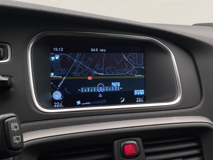 Volvo V40 D2 ES 2.0D 88kW TAŽNÉ 2.0 d d