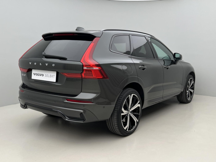 Volvo XC60 B5 AWD R-DESIGN AUT