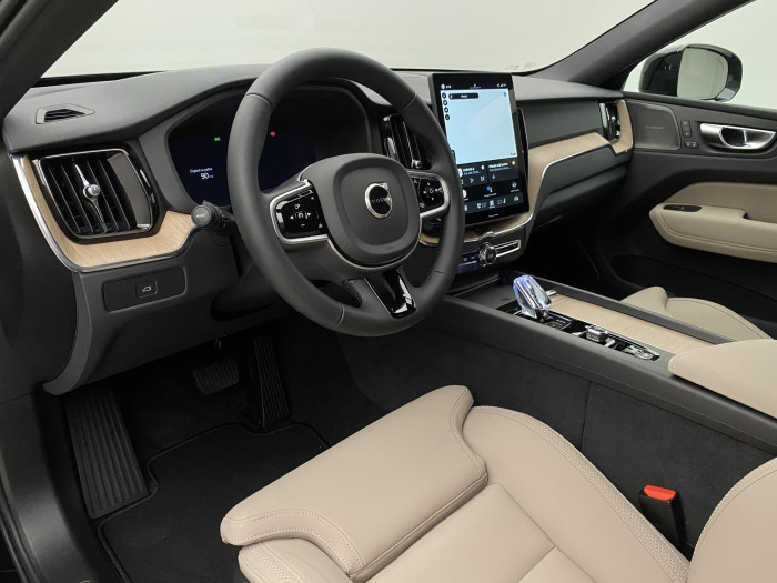 Volvo XC60 B5 AWD AUT DARK PLUS