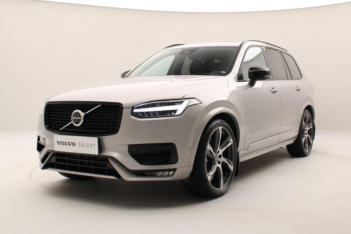 Volvo XC90 B5 AWD ULTIMATE DARK REZERVACE